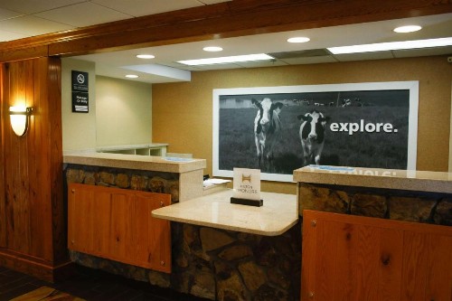 Hampton Inn Franklin NC - image 3