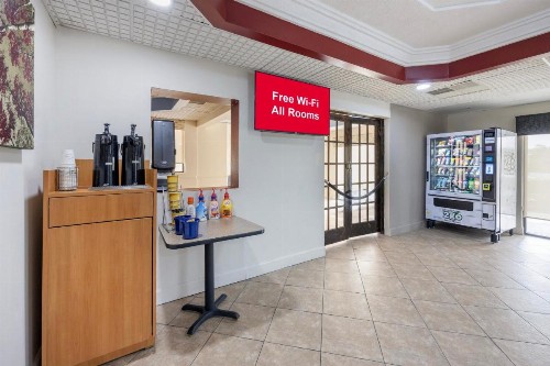 Days Inn by Wyndham Franklin Nashville - image 2