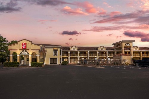 Days Inn by Wyndham Franklin Nashville - image 33