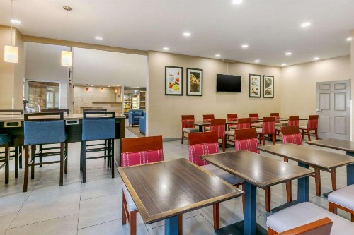 Comfort Inn & Suites Nashville Franklin Cool Springs - image 22