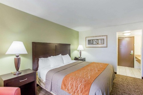 Comfort Inn Franklin - image 14