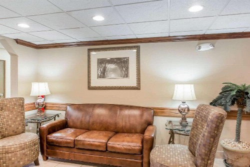 Comfort Inn Franklin - image 7