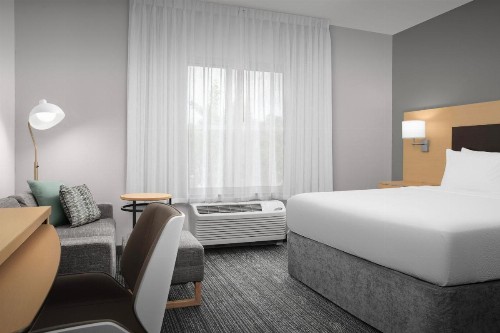 TownePlace Suites by Marriott Franklin - image 40