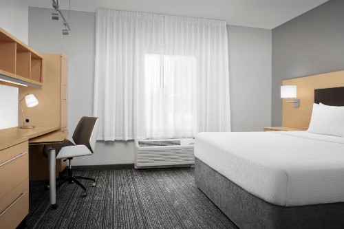 TownePlace Suites by Marriott Franklin - image 41