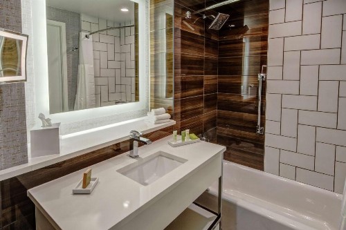 Hilton Franklin Cool Springs - image 29