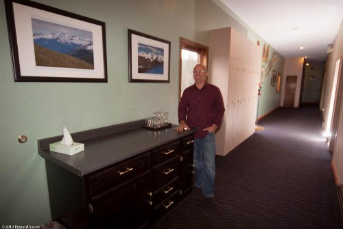 Valley Hi Motel - image 14