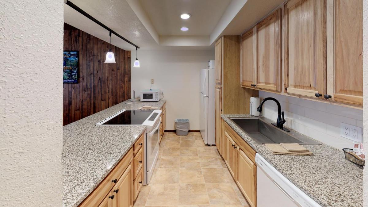 Pines at Meadow Ridge - image 7