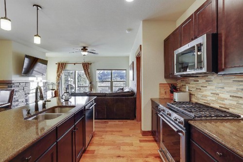 Luxury Chalet #106 Near Resort With Hot Tub & Great Views - FREE Activities & Equipment Rentals Daily - image 33