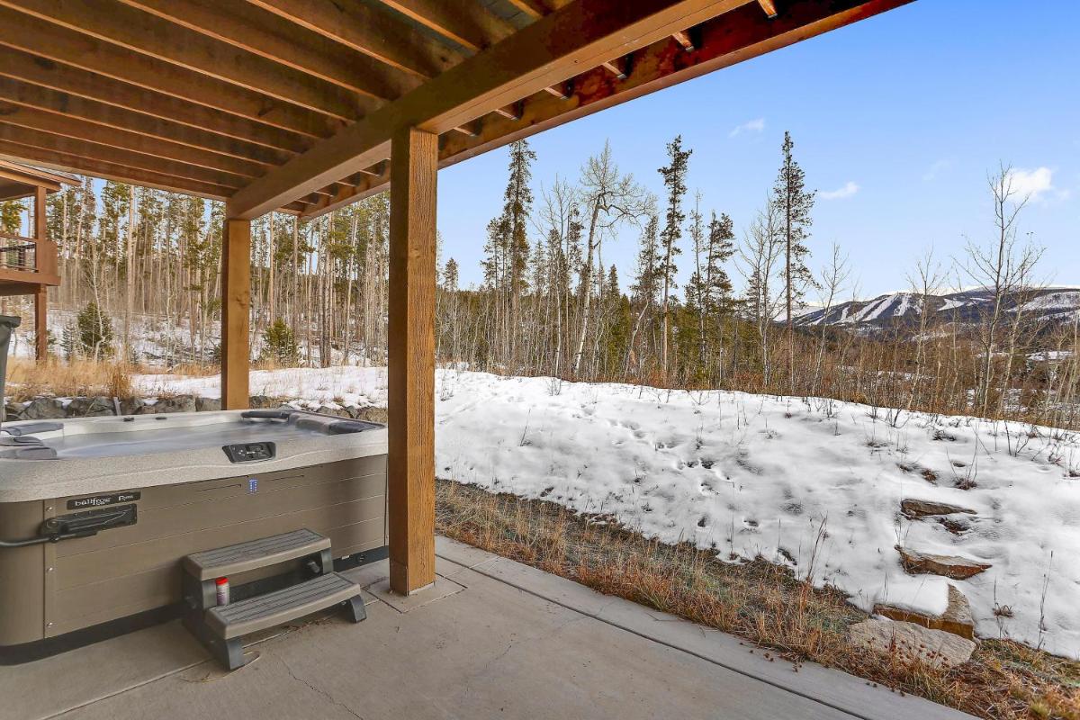 Luxury Chalet #106 Near Resort With Hot Tub & Great Views - FREE Activities & Equipment Rentals Daily - image 6