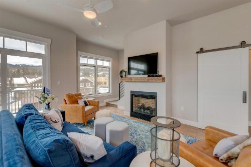 New Luxury Loft #1 Near Resort With Huge Hot Tub & Views -FREE Activities & Equipment Rentals Daily - image 11