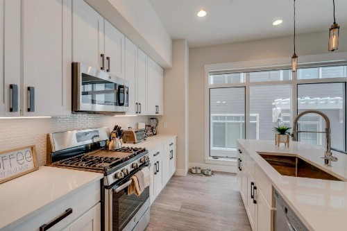 New Luxury Loft #14 Near Resort With Huge Hot Tub & Views -FREE Activities & Equipment Rentals Daily - image 25