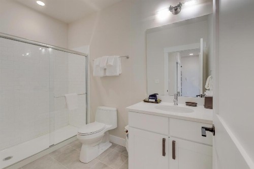 New Luxury Loft #14 Near Resort With Huge Hot Tub & Views -FREE Activities & Equipment Rentals Daily - image 3