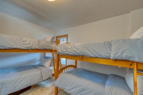 3 Bed 2 Bath Vacation home in Winter Park - image 7