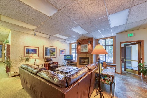 2 Bed 2 Bath Vacation home in Winter Park - image 7
