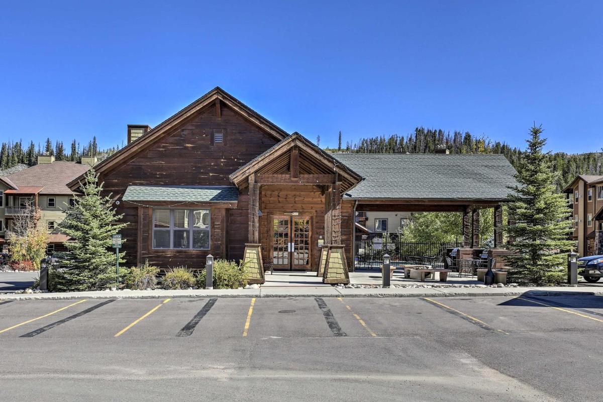 Condo Less Than half Mile from Shuttle to Winter Park Resort - image 3