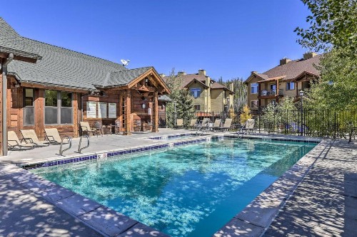 Condo Less Than half Mile from Shuttle to Winter Park Resort - image 1
