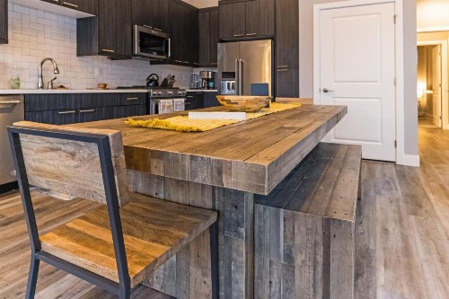 Modern Mountain Chalet - image 5