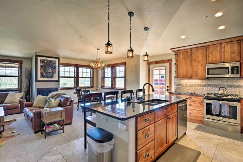 Winter Park Condo with Hot Tub and Mountain Views! - image 12