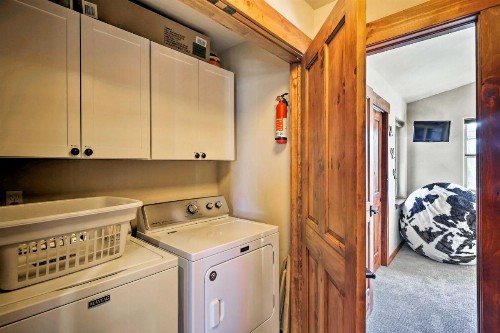 Winter Park Condo with Hot Tub and Mountain Views! - image 9