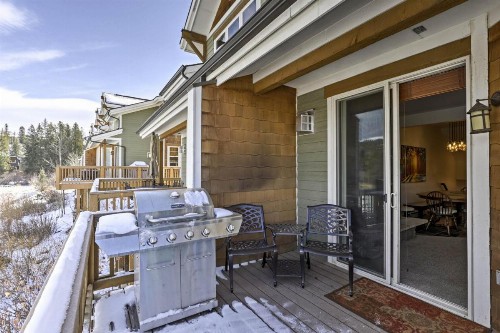 Winter Park Condo with Hot Tub and Shuttle-Walk to Town - image 6