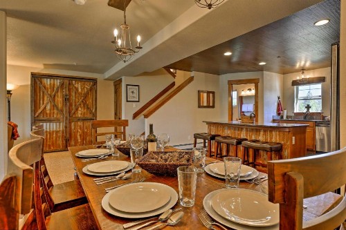 Spacious Townhome 2Mi to Town of Winter Park! - image 1