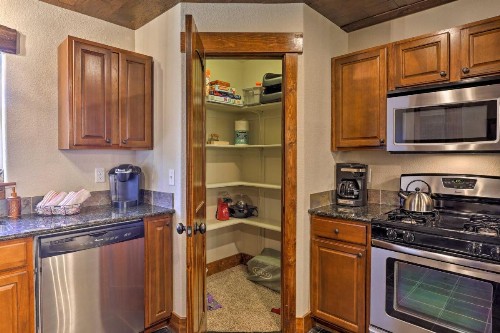 Spacious Townhome 2Mi to Town of Winter Park! - image 6