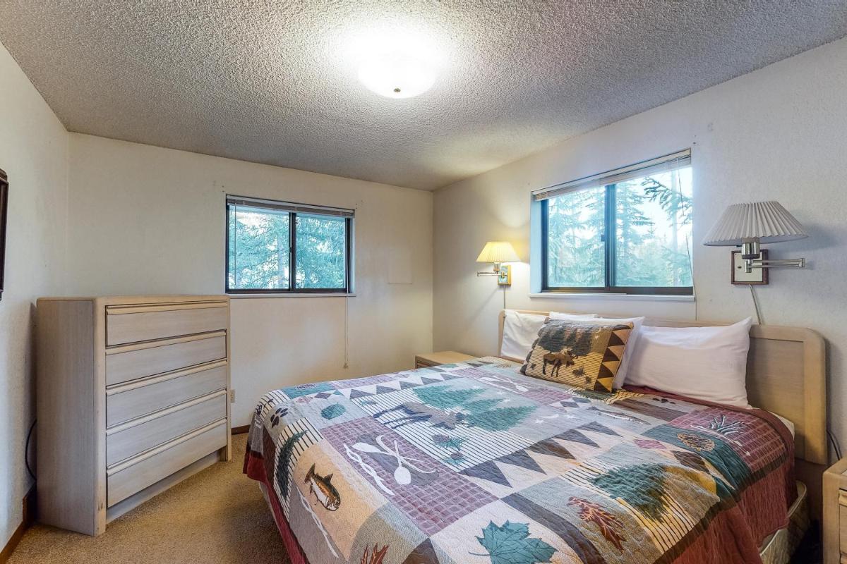 Dog-Friendly Winter Park Condo - image 6