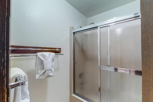 Dog-Friendly Winter Park Condo - image 7