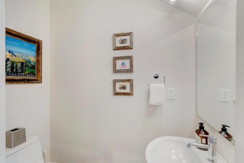 New Luxury Loft #3 Near Resort - Huge Hot Tub & Views - FREE Activities & Equipment Rentals Daily - image 10