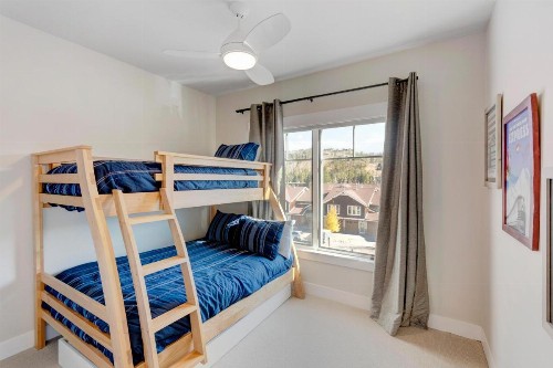 New Luxury Loft #3 Near Resort - Huge Hot Tub & Views - FREE Activities & Equipment Rentals Daily - image 16