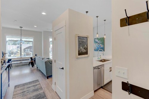 New Luxury Loft #3 Near Resort - Huge Hot Tub & Views - FREE Activities & Equipment Rentals Daily - image 8