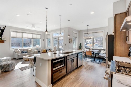 New Luxury Loft #101 Near Resort - Pool Sized Hot Tub & Views - FREE Activities & Equipment Rentals Daily - image 8