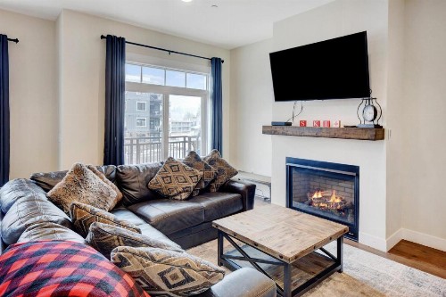 New Luxury Loft #16 Near Resort Huge Hot Tub & Views - FREE Activities & Equipment Rentals Daily