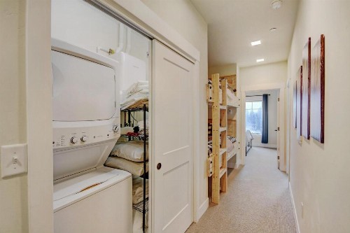New Luxury Loft #16 Near Resort Huge Hot Tub & Views - FREE Activities & Equipment Rentals Daily - image 25