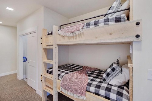New Luxury Loft #16 Near Resort Huge Hot Tub & Views - FREE Activities & Equipment Rentals Daily - image 28