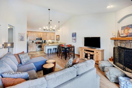 New Luxury Villa #524 Near Resort Hot Tub & Views - FREE Activities & Equipment Rentals Daily - image 9