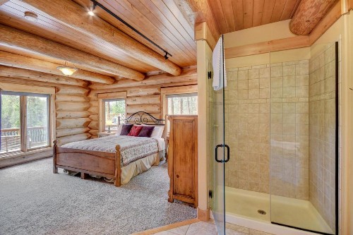 Mountain View Luxury Log Home Hot Tub & Great Views - FREE Activities & Equipment Rentals Daily - image 35