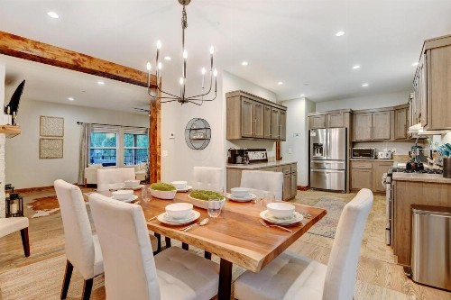 New Luxury Townhome #1 Near Resort Hot Tub & Views - FREE Activities & Equipment Rentals Daily - image 27