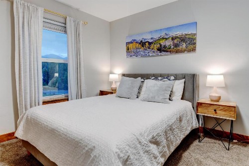 New Luxury Townhome #1 Near Resort Hot Tub & Views - FREE Activities & Equipment Rentals Daily - image 31