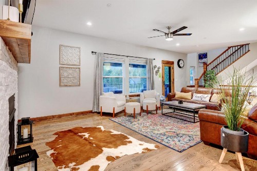 New Luxury Townhome #1 Near Resort Hot Tub & Views - FREE Activities & Equipment Rentals Daily - image 9