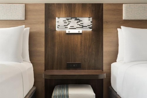 Holiday Inn Express Hotel & Suites Fredericksburg an IHG Hotel - image 22