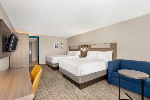 Holiday Inn Express Hotel & Suites Fredericksburg an IHG Hotel - image 31
