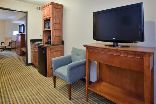 Holiday Inn Express Hotel & Suites Fredericksburg an IHG Hotel - image 36