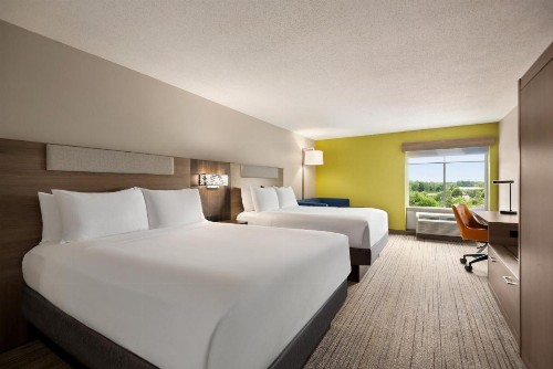 Holiday Inn Express Hotel & Suites Fredericksburg an IHG Hotel - image 37