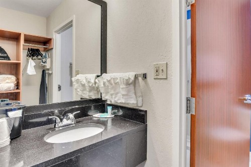 Fairfield Inn & Suites Fredericksburg - image 16