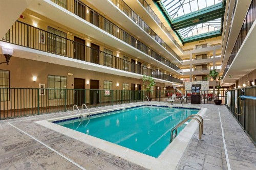 Comfort Suites Fredericksburg South - image 27