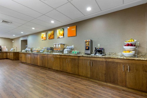 Comfort Suites Fredericksburg South - image 33