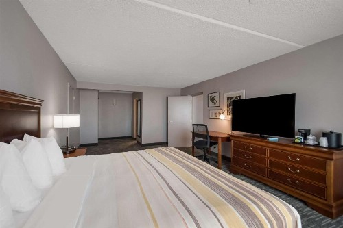 Country Inn & Suites by Radisson Fredericksburg South (I-95) VA - image 16