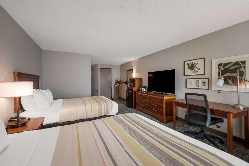Country Inn & Suites by Radisson Fredericksburg South (I-95) VA - image 3