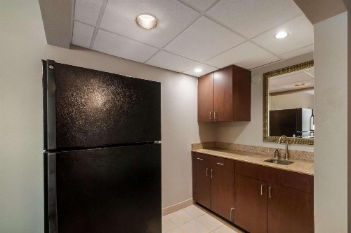 Country Inn & Suites by Radisson Fredericksburg South (I-95) VA - image 32